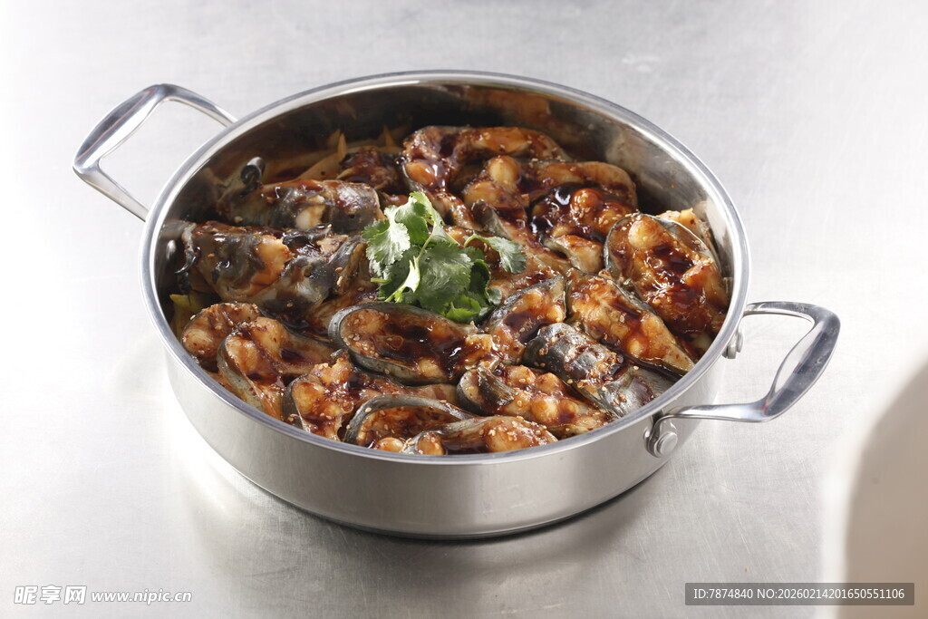 美味炖菜 食材丰富诱人