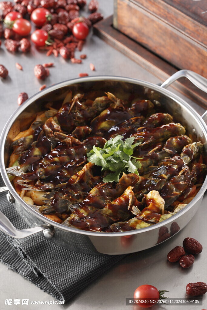 美味滋补炖菜 营养丰富