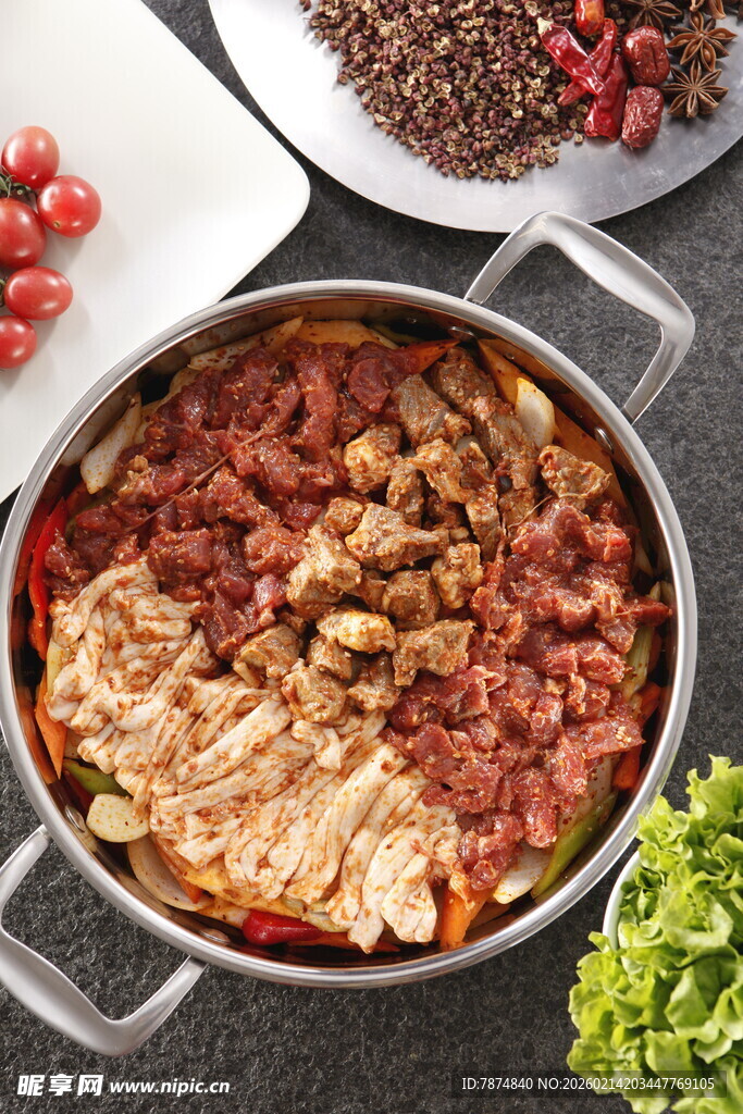 美味鸳鸯火锅食材丰富