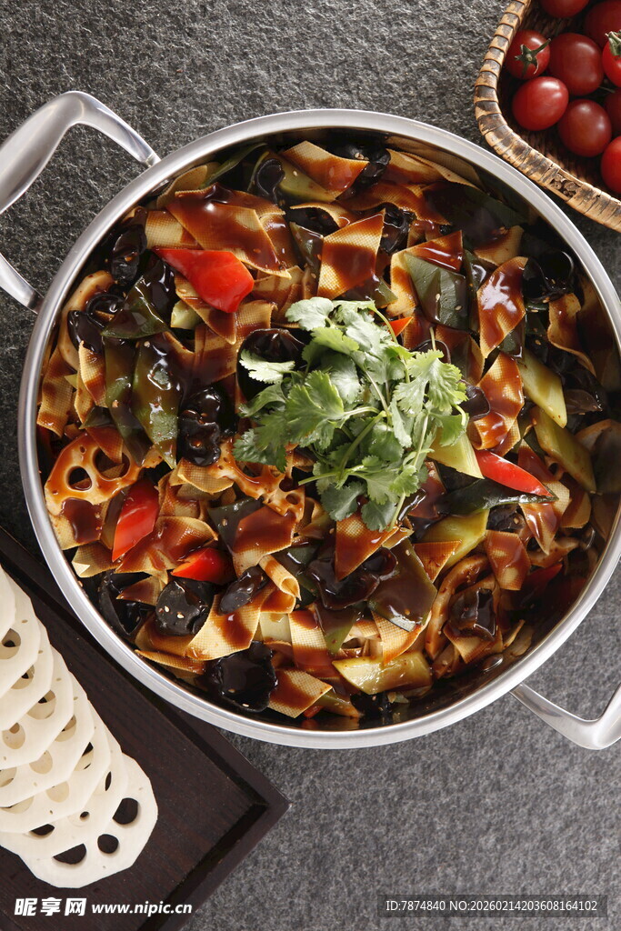 美味什锦蔬菜煲