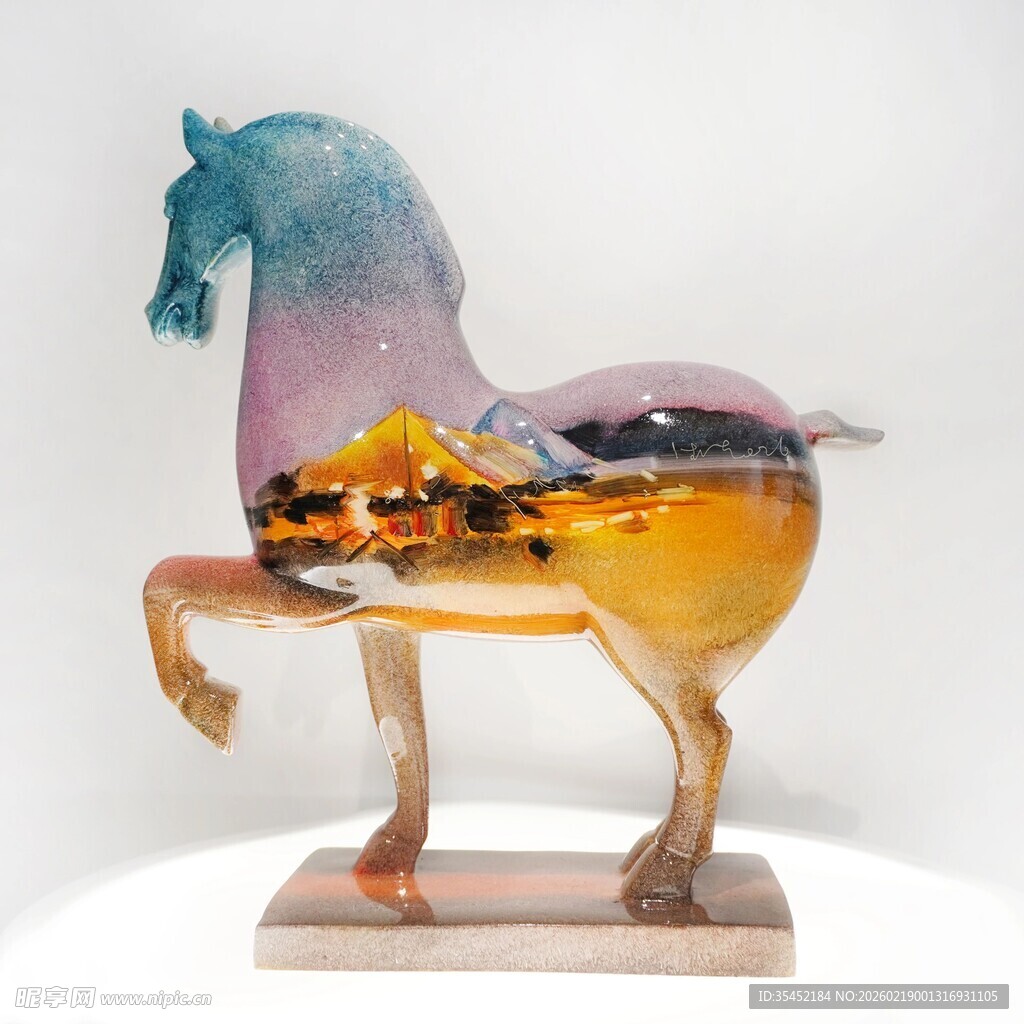 琉璃马摆件
