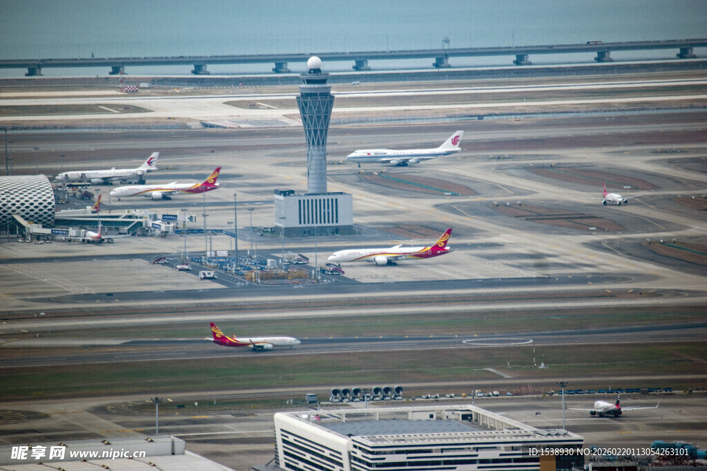 深圳机场繁忙景象