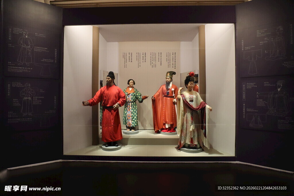 古代服饰人偶展示