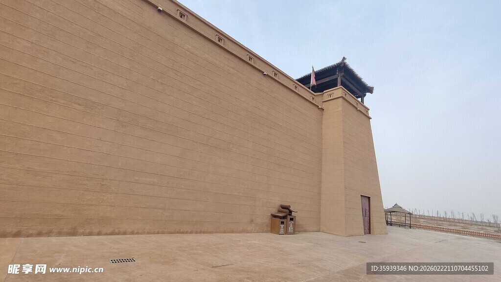 古老城墙与角楼 悬泉置