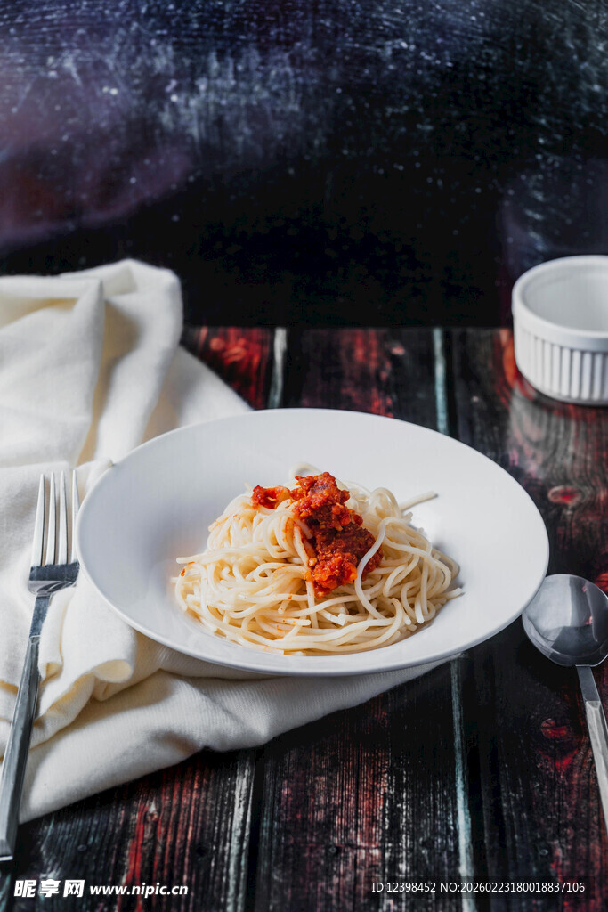 美味意面摆盘特写