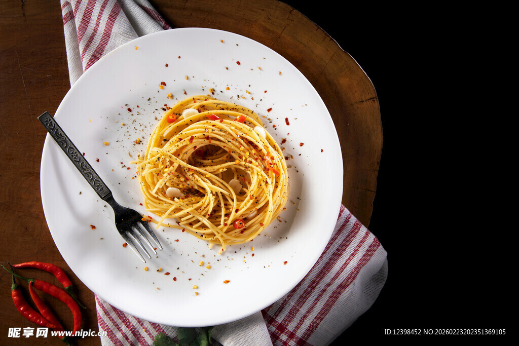 美味意大利面摆盘特写