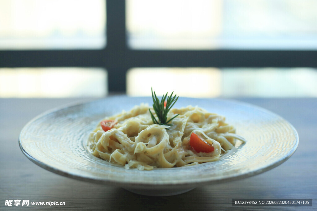 美味意面摆盘精致