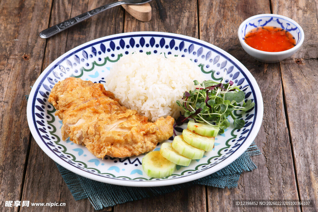 日式炸鸡饭套餐