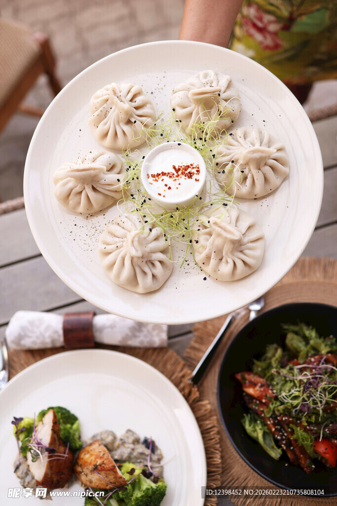 多样美味中式点心与菜肴