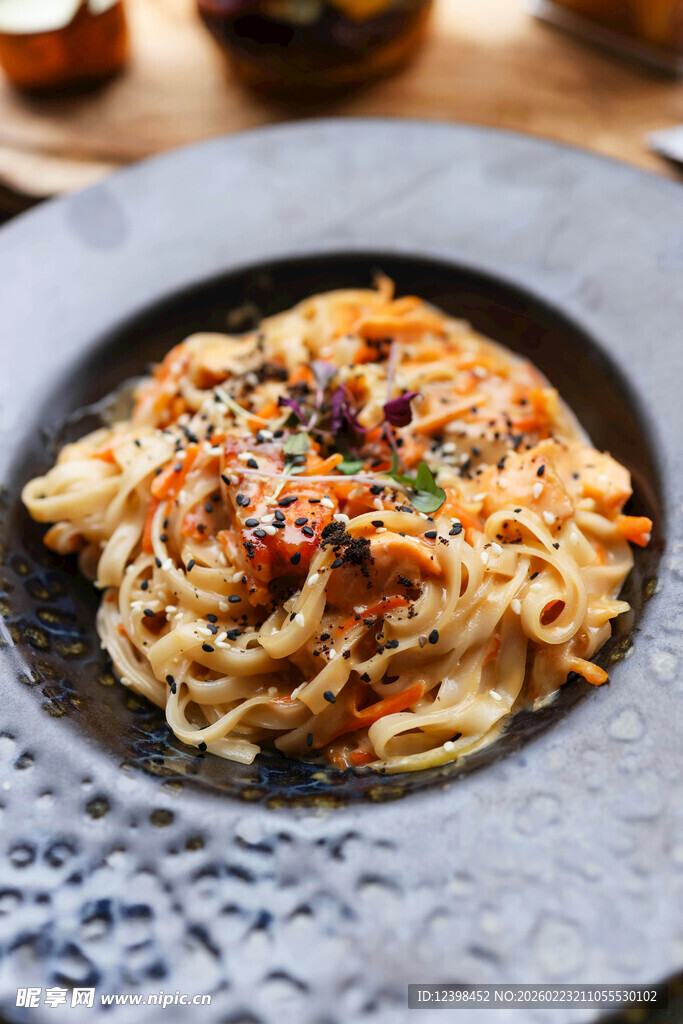 美味意面摆盘精致诱人