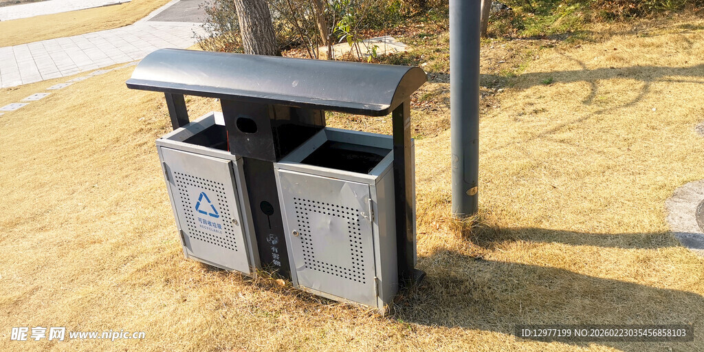 户外双分类垃圾桶