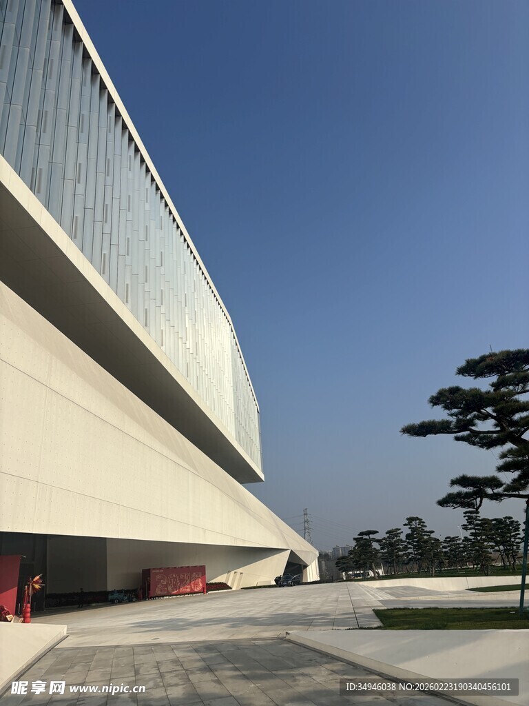 现代风格建筑外观特写