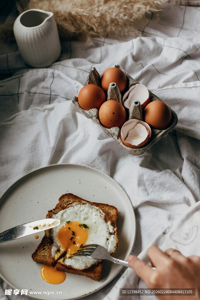 煎蛋吐司