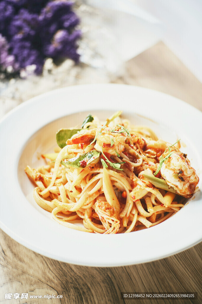 美味意面摆盘精致