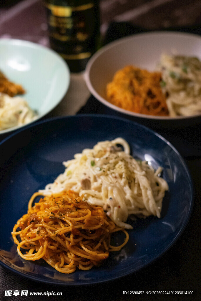 多样美味意大利面摆盘