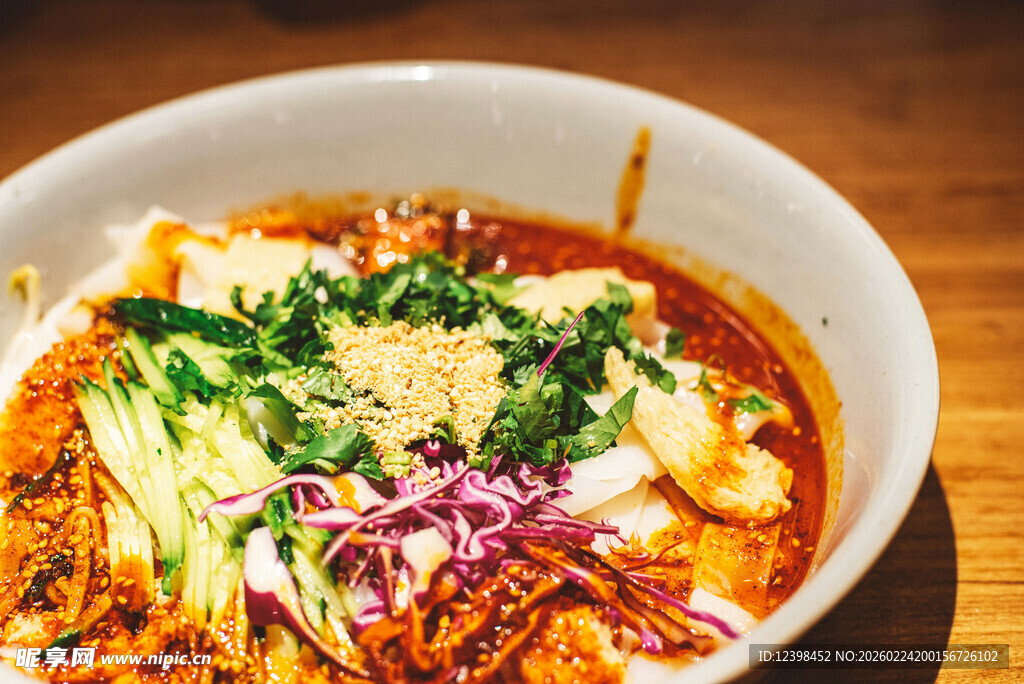 美味特色凉拌面