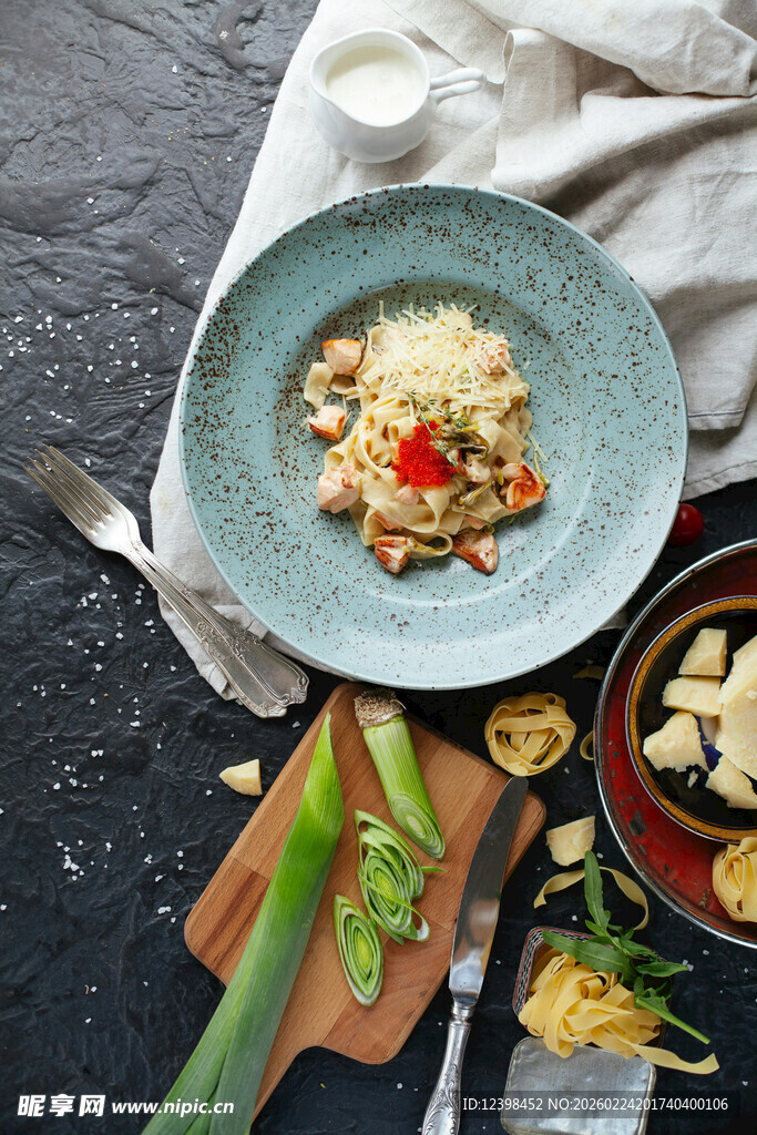 美味海鲜炒饭摆盘展示
