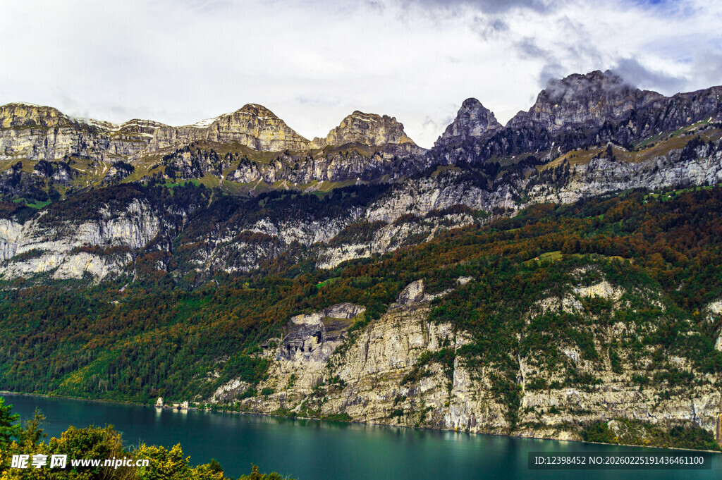 壮丽山湖风光美景