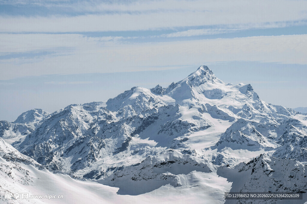 壮丽雪山美景
