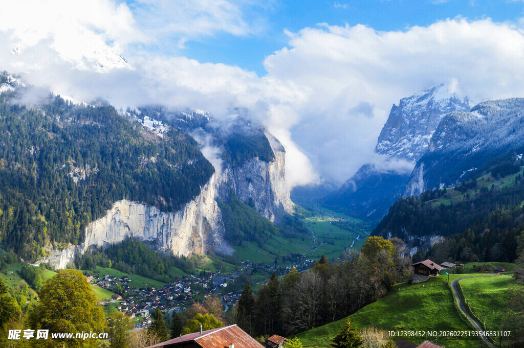 阿尔卑斯山壮美自然风光