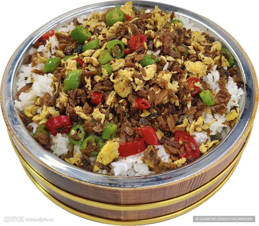 外婆菜炒鸡蛋木桶饭