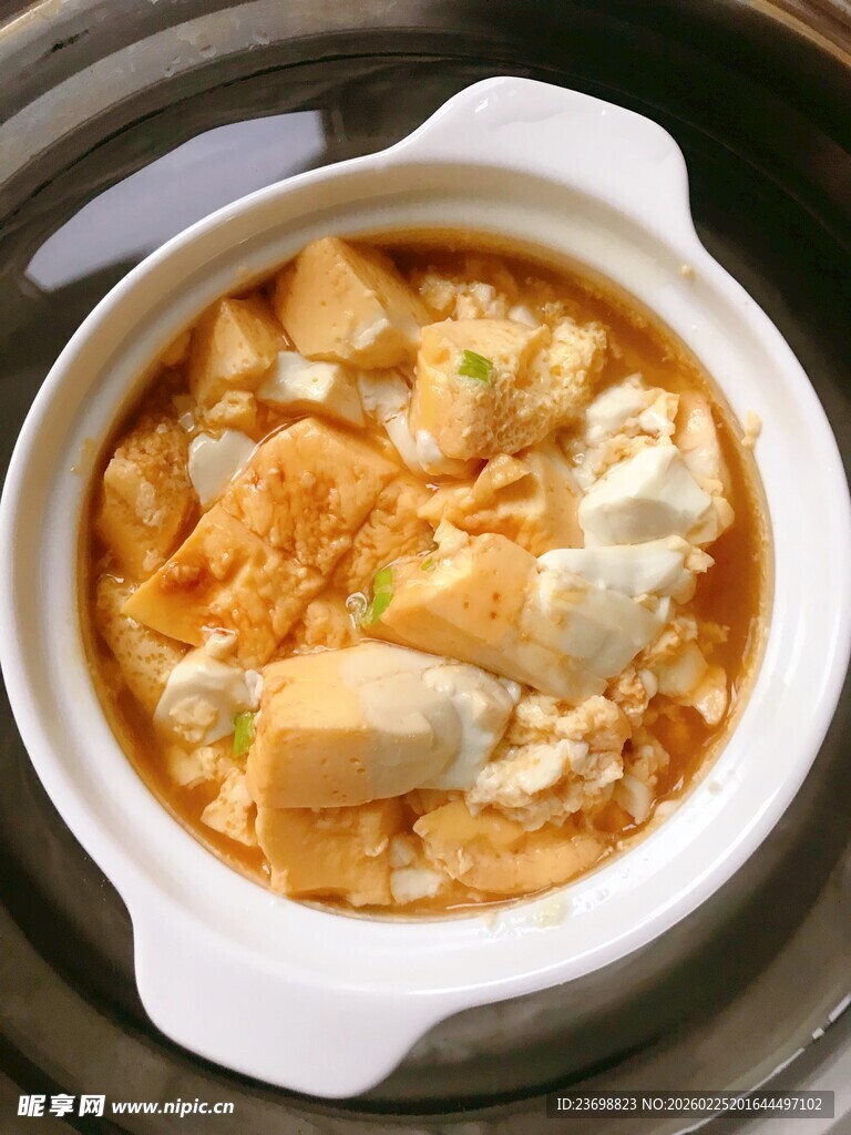 美味鸡蛋豆腐羮煲鲜香诱人