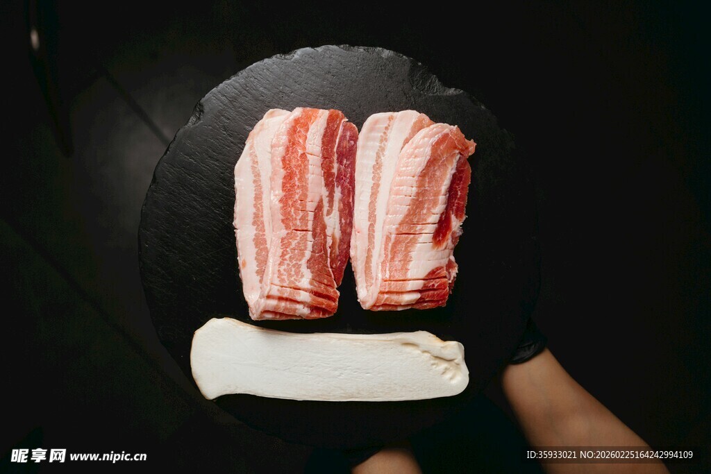 新鲜猪肉与猪油