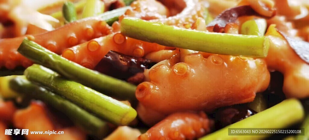 美味蒜苔炒虾仁