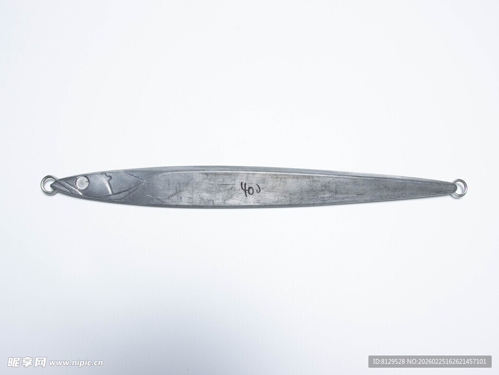 金属长条状钓鱼用拟饵