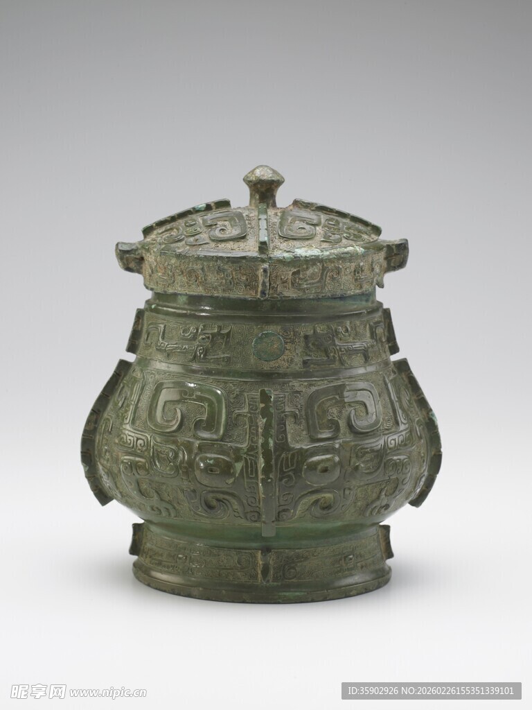 青铜带盖鼎