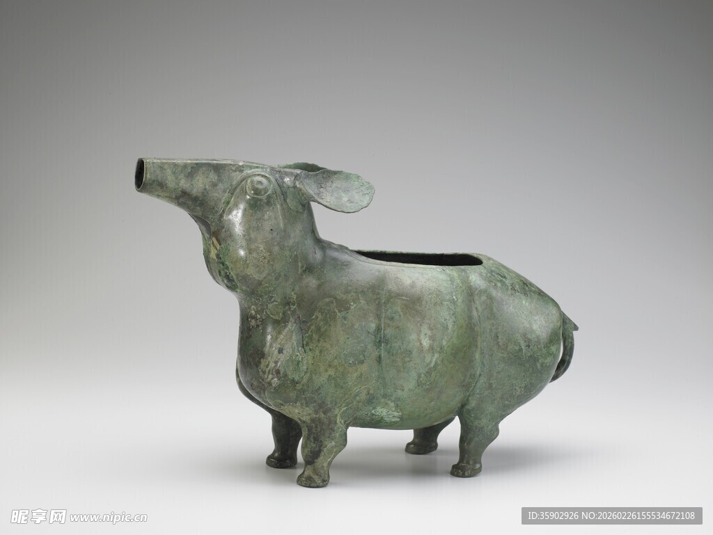 青铜猪形器