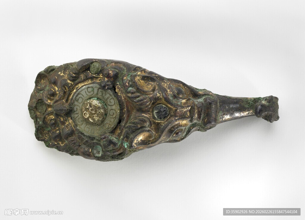 古代精美雕花金属器物