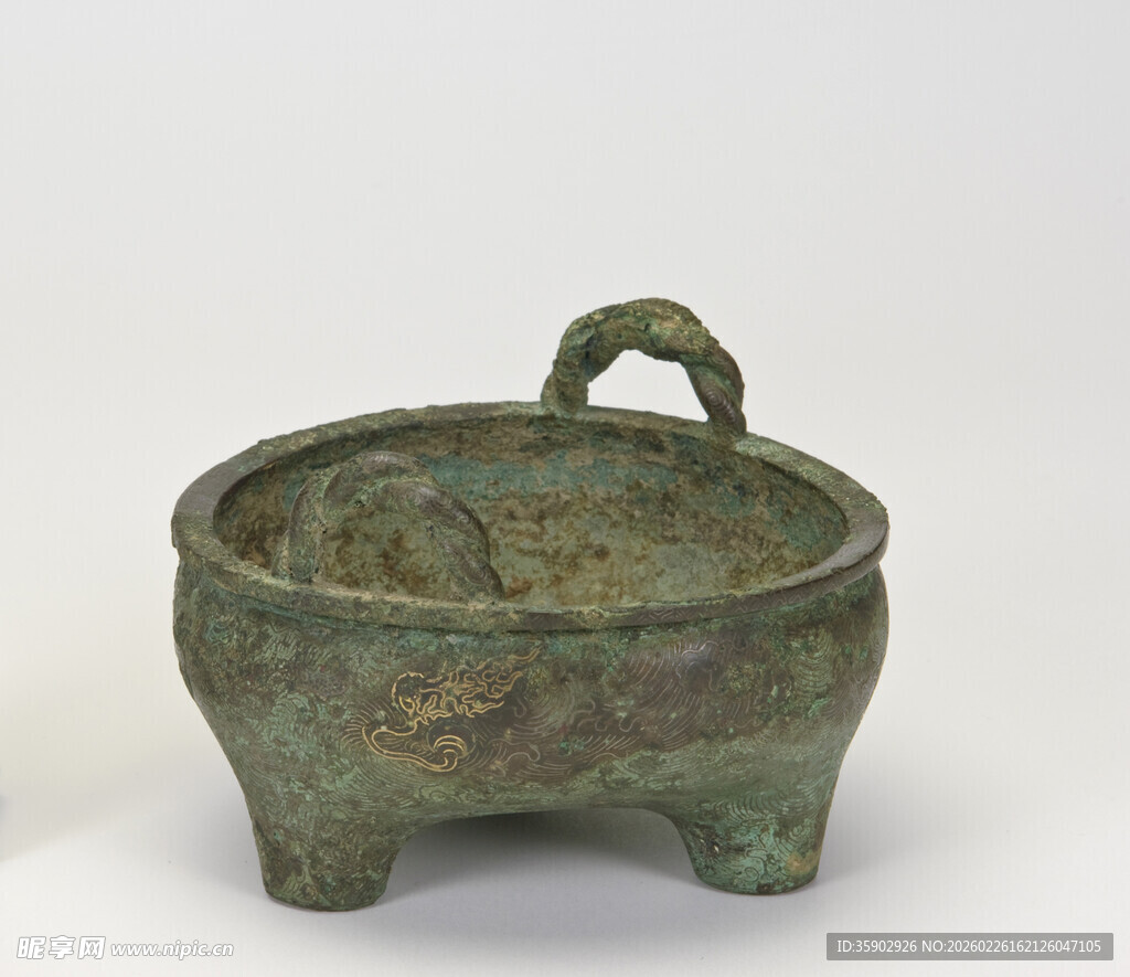 青铜三足带柄小锅