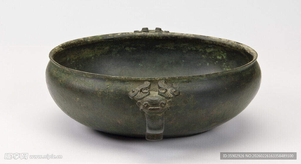 古朴青铜碗