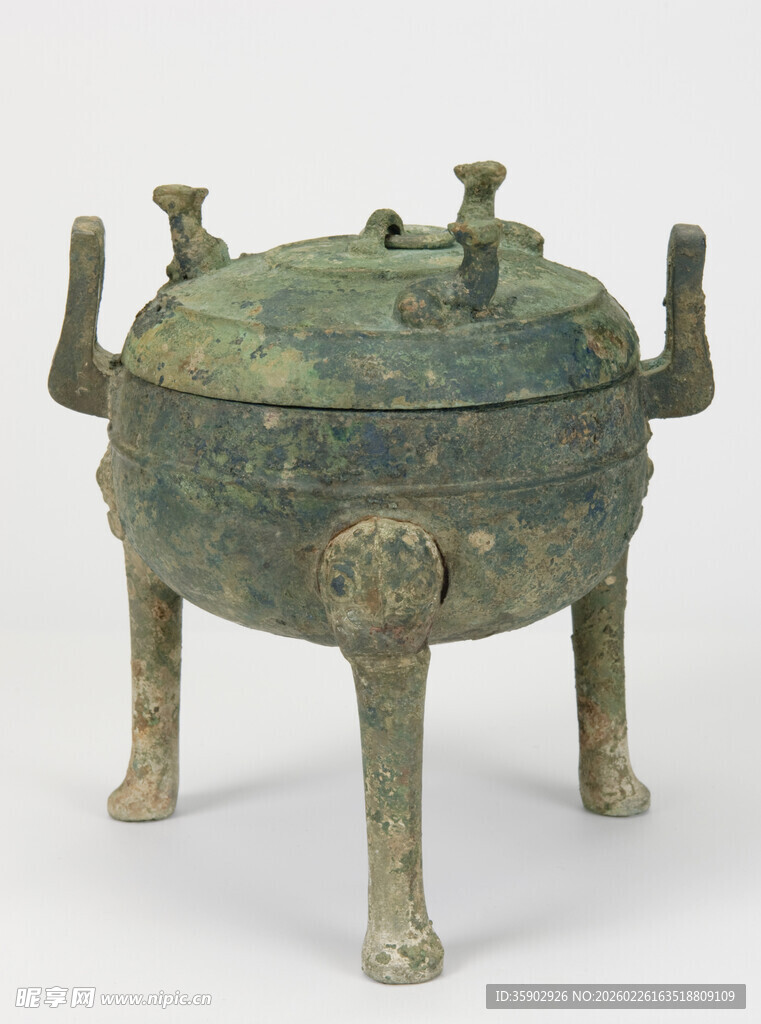 青铜鼎文物展示