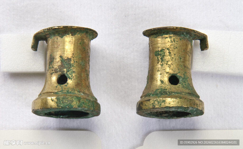 古代青铜铃铛两件