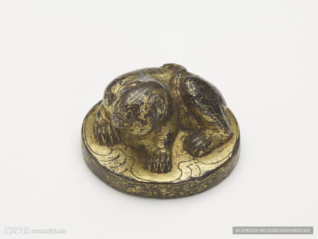 古铜兽形雕刻摆件