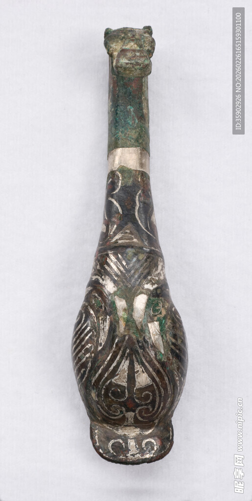 古代精美花纹青铜长颈瓶