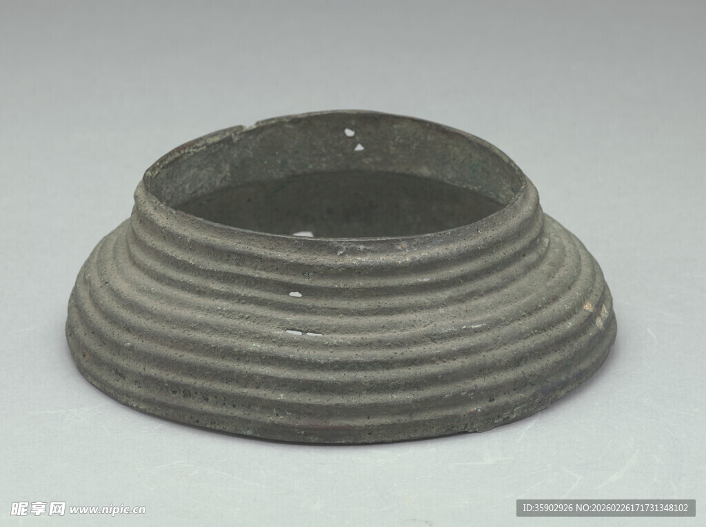 古代多层环状陶器