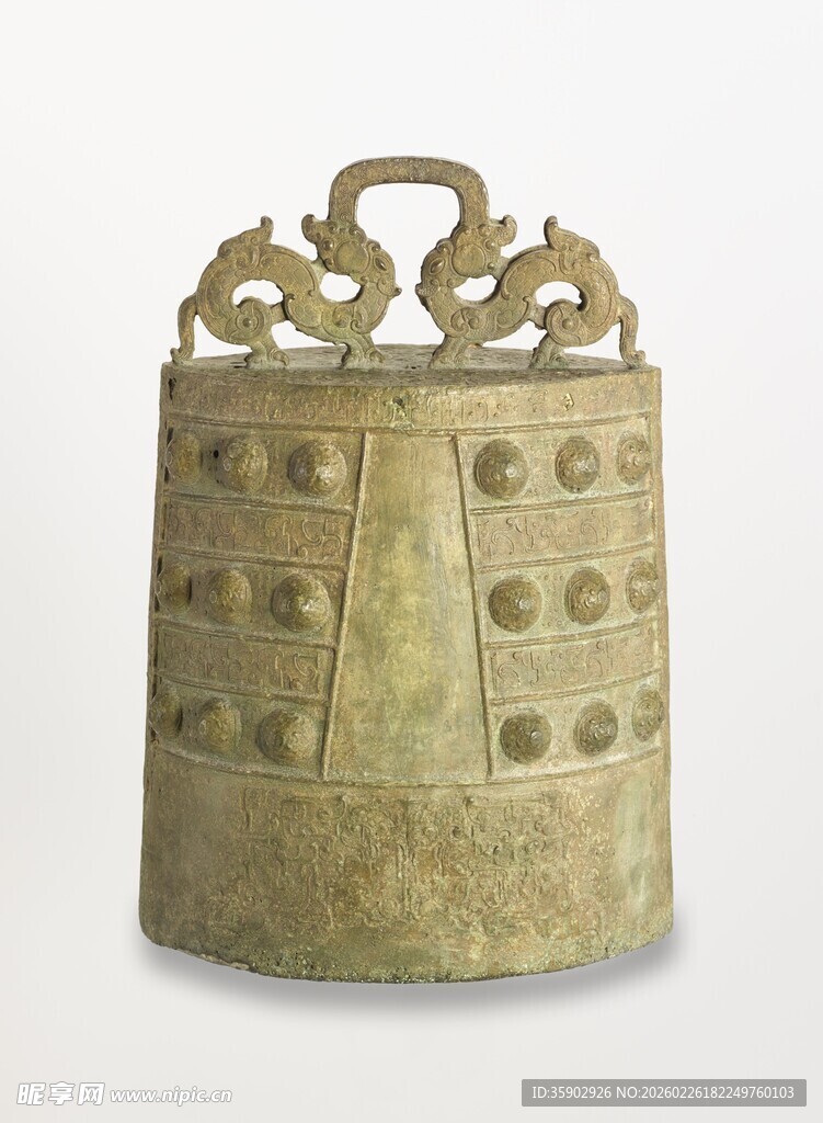 古代青铜编钟造型精美