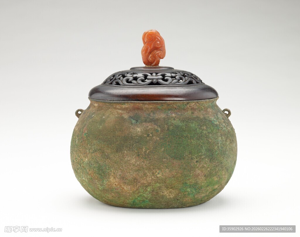 绿陶带盖容器