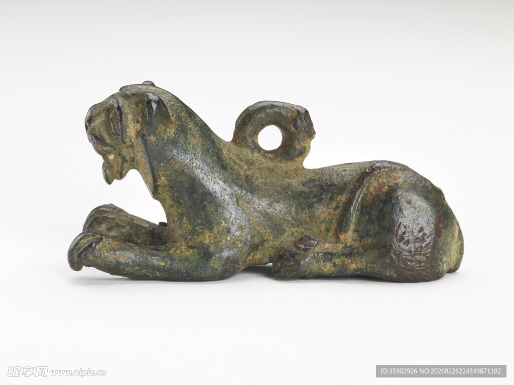 青铜卧兽摆件