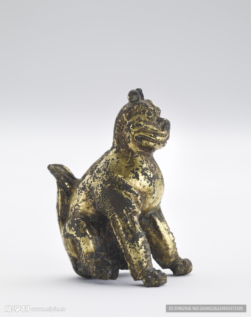 青铜坐猫摆件