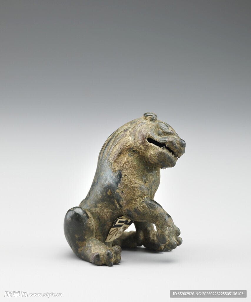 青铜蹲坐兽