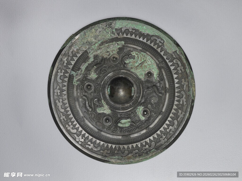 古代精美青铜镜