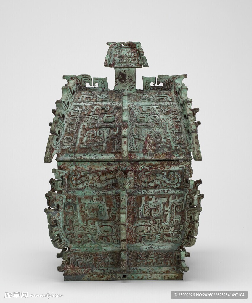 青铜饕餮纹方彝