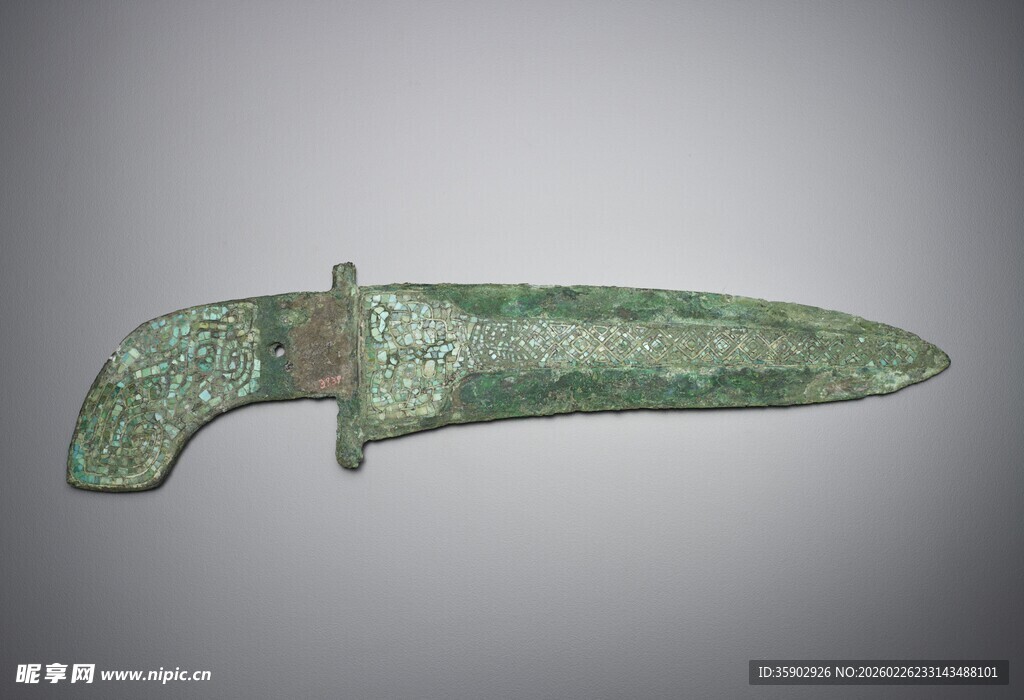 青铜刀具文物展示