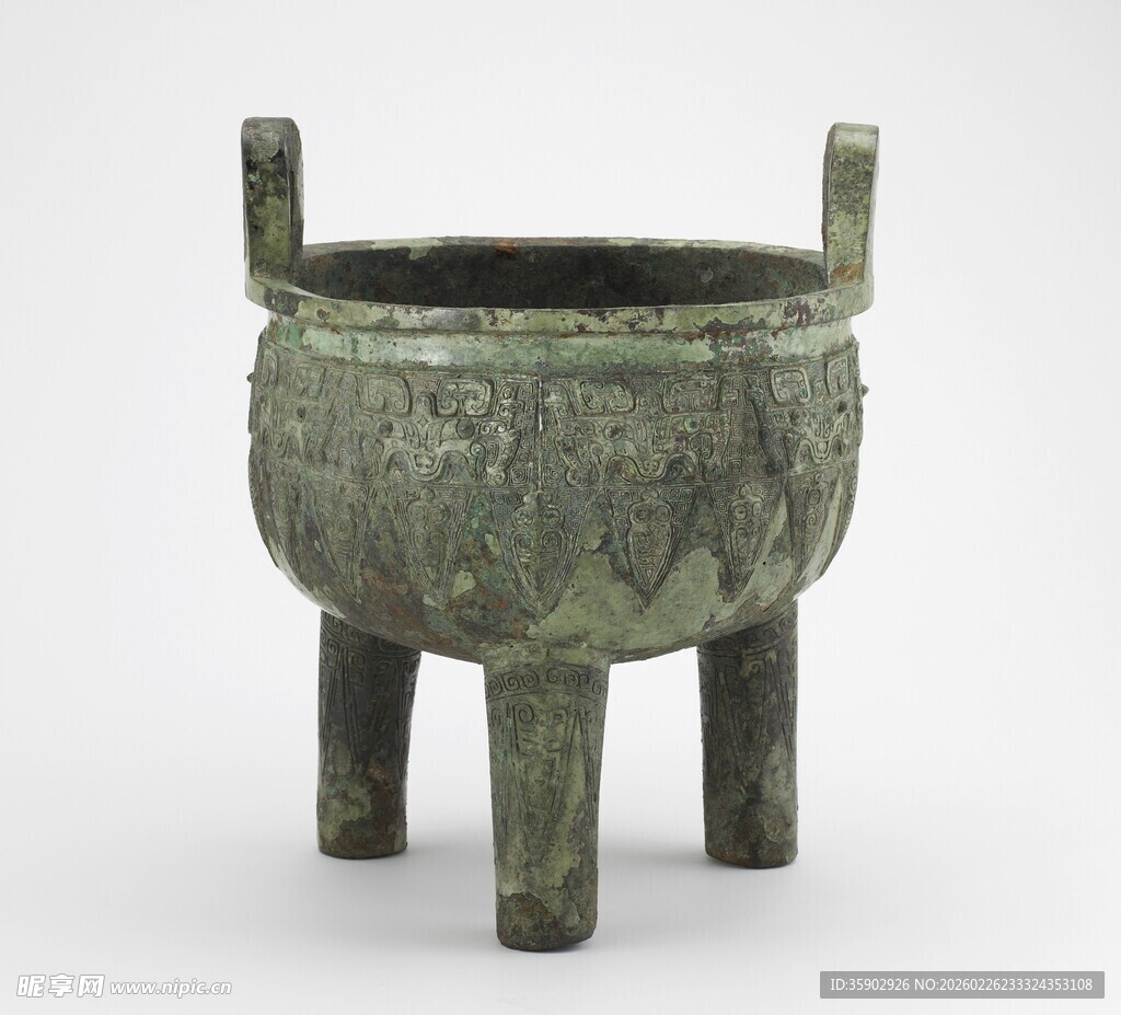 青铜三足鼎
