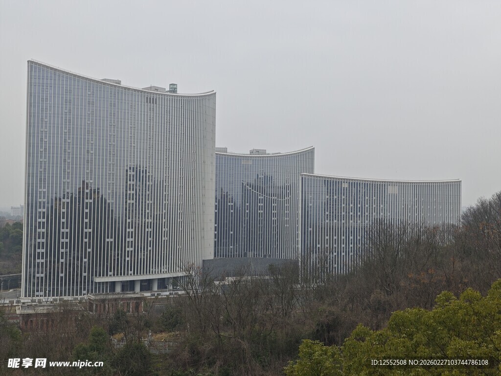 城市中的高楼建筑群