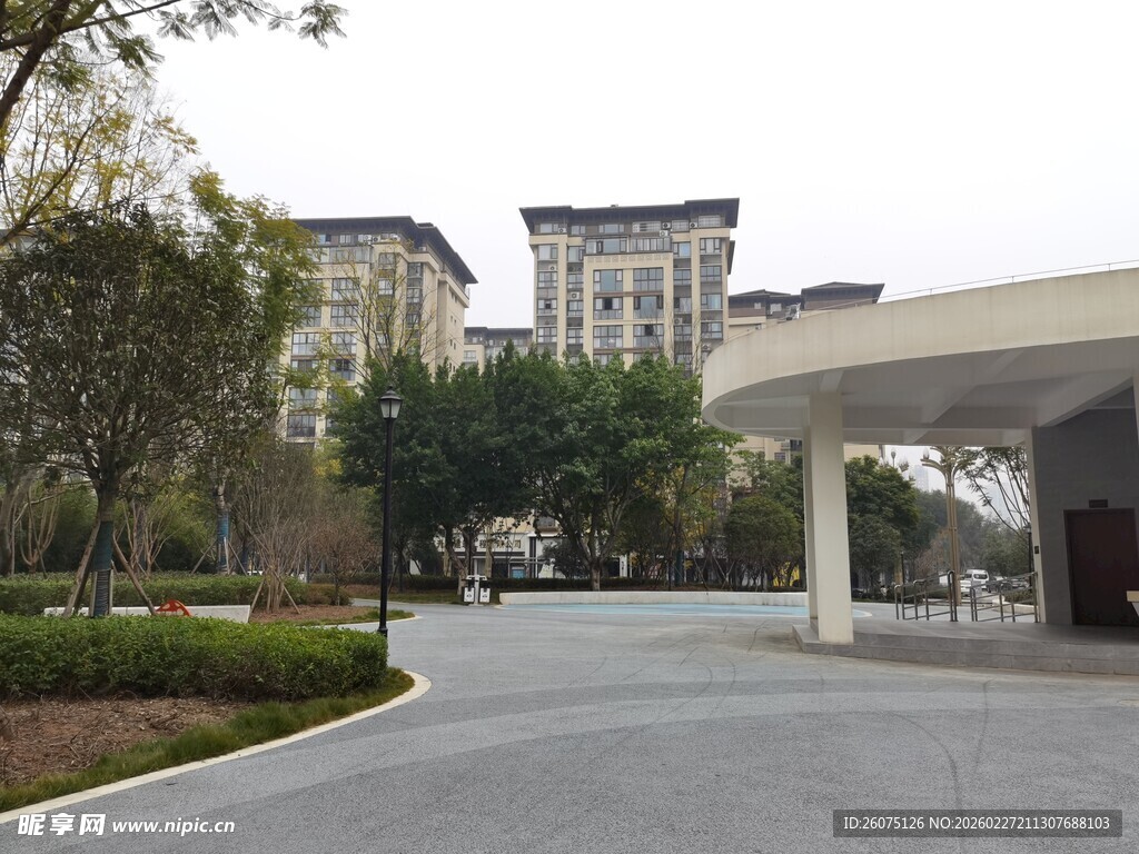 现代小区优美道路景观